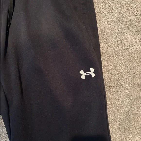 Under Armour Men’s Black Joggers - Picture 2 of 4